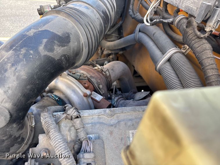 image for item ED2303 2005 International PB105 school bus