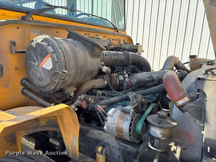 image for item ED2303 2005 International PB105 school bus