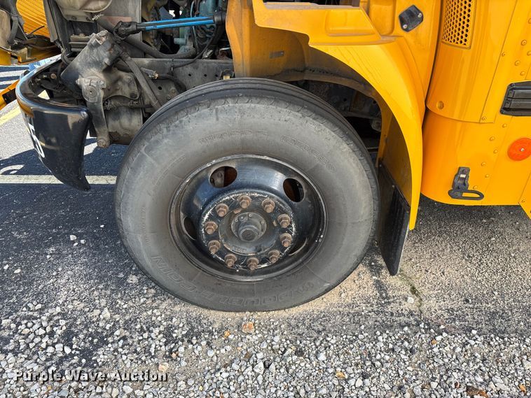 image for item ED2303 2005 International PB105 school bus