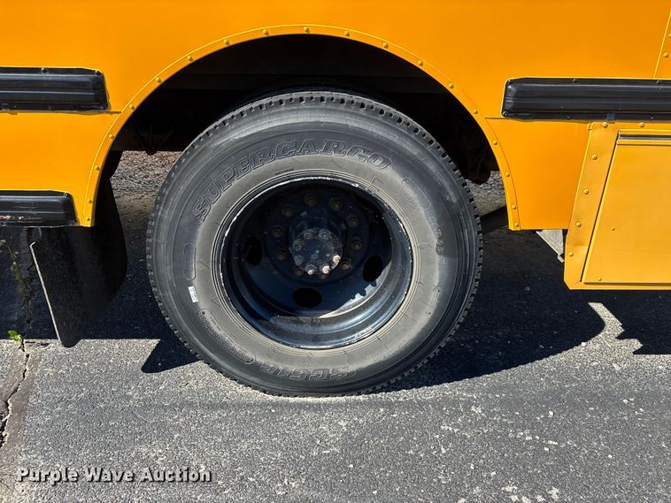 image for item ED2303 2005 International PB105 school bus