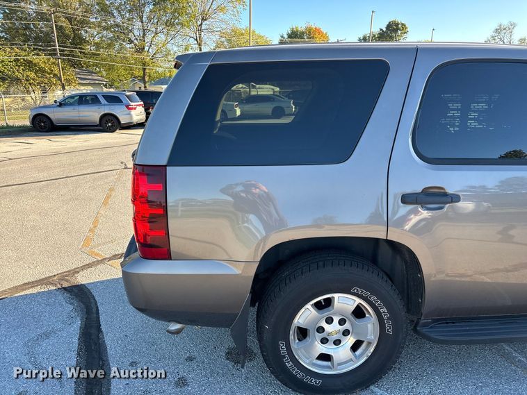 image for item ED2307 2012 Chevrolet Tahoe Police SUV