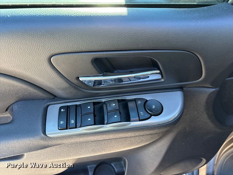 image for item ED2307 2012 Chevrolet Tahoe Police SUV