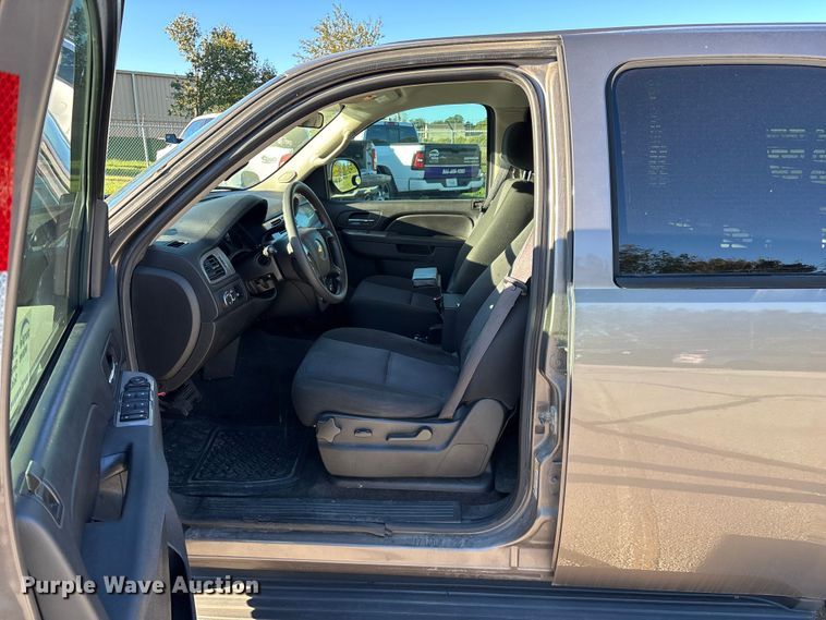 image for item ED2307 2012 Chevrolet Tahoe Police SUV