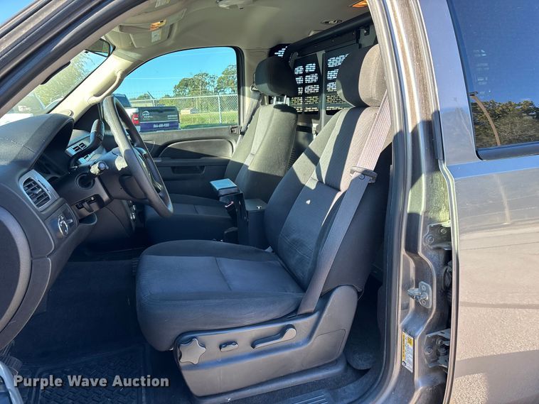 image for item ED2307 2012 Chevrolet Tahoe Police SUV