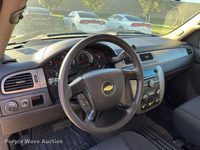 image for item ED2307 2012 Chevrolet Tahoe Police SUV