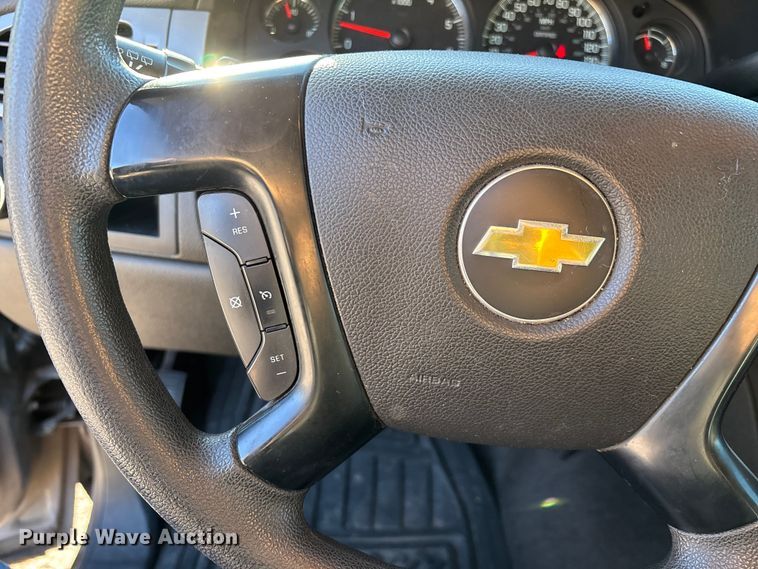 image for item ED2307 2012 Chevrolet Tahoe Police SUV