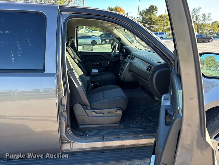 image for item ED2307 2012 Chevrolet Tahoe Police SUV