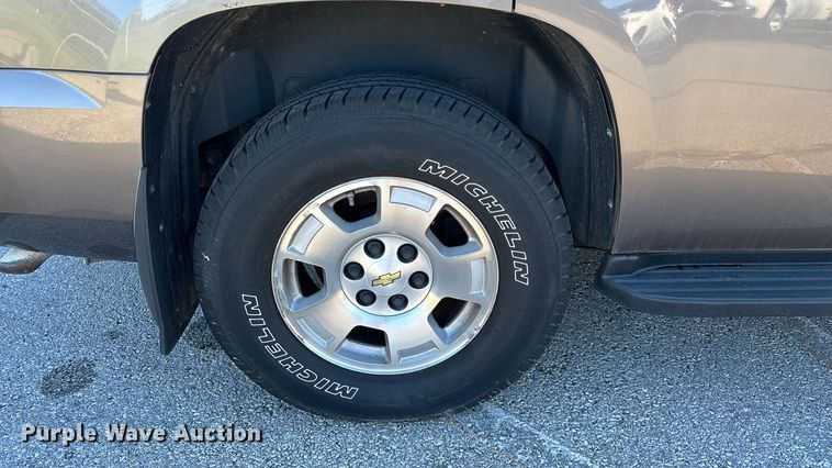 image for item ED2307 2012 Chevrolet Tahoe Police SUV