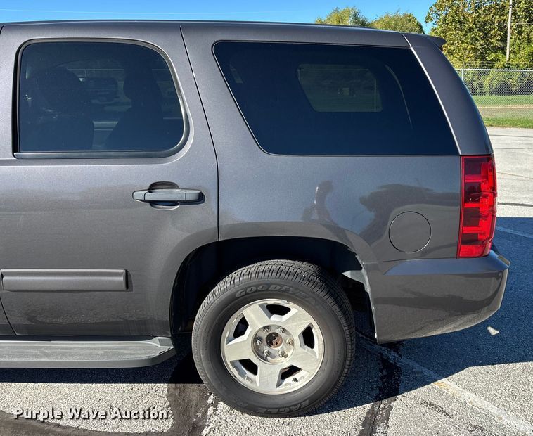 image for item ED2310 2010 Chevrolet Tahoe SUV