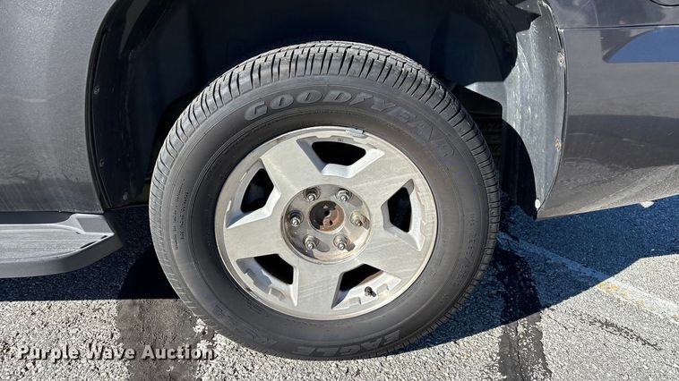image for item ED2310 2010 Chevrolet Tahoe SUV