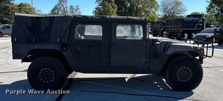 image for item ED2311 1991 AM General M998 SUV