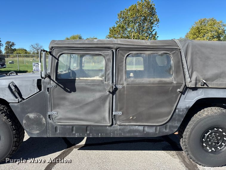 image for item ED2311 1991 AM General M998 SUV