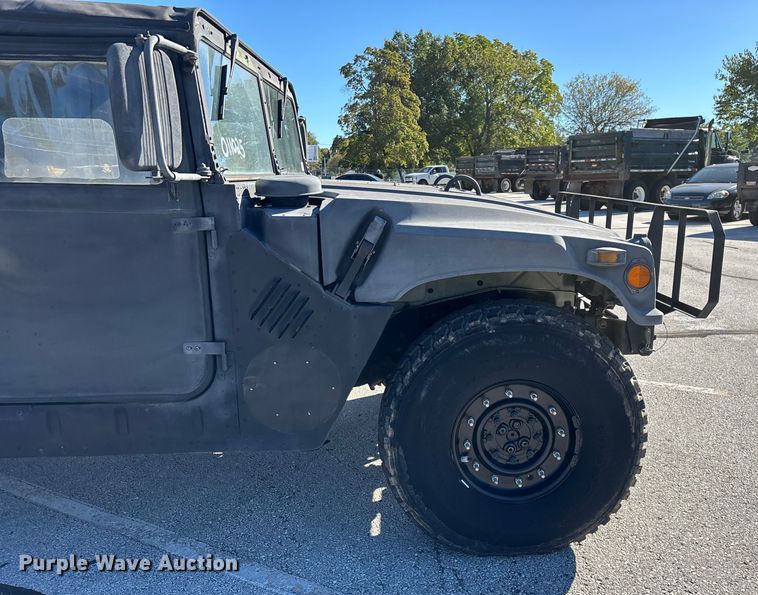 image for item ED2311 1991 AM General M998 SUV