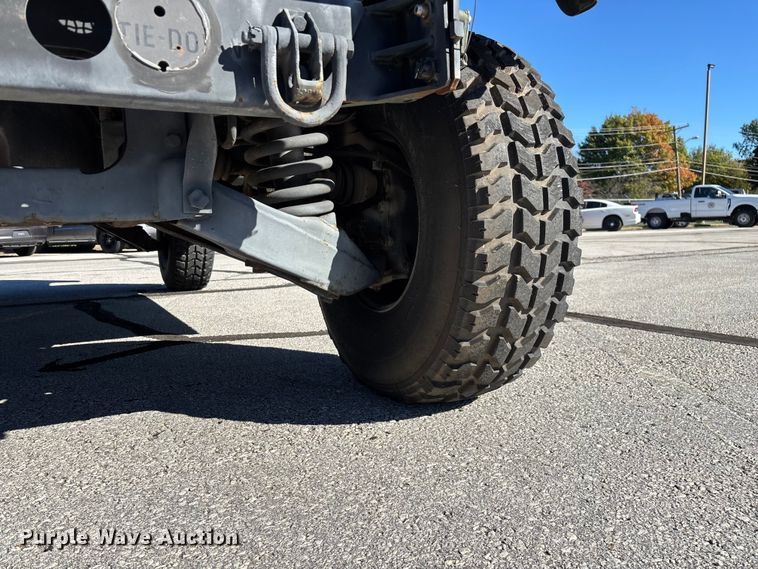 image for item ED2311 1991 AM General M998 SUV