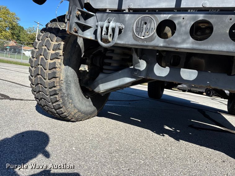 image for item ED2311 1991 AM General M998 SUV