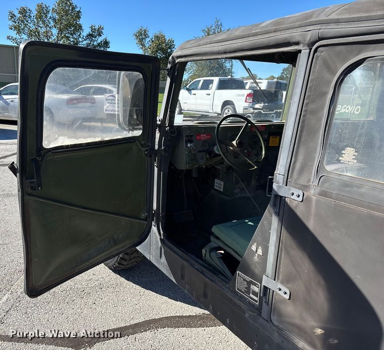 image for item ED2311 1991 AM General M998 SUV