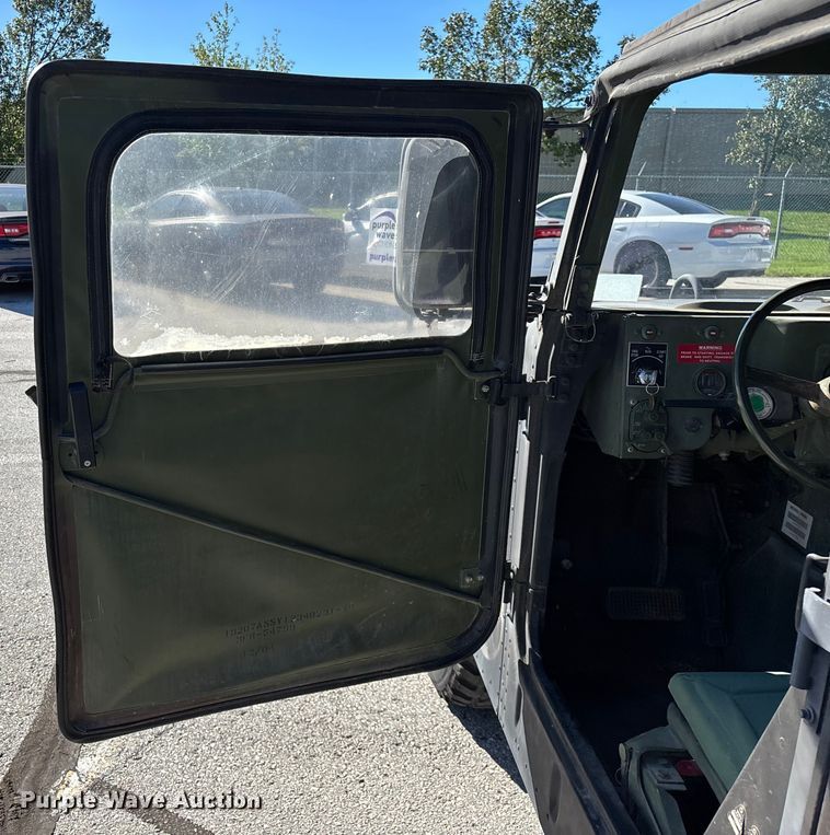 image for item ED2311 1991 AM General M998 SUV