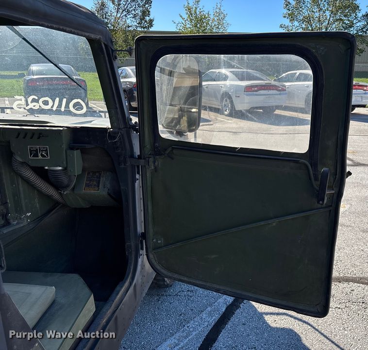 image for item ED2311 1991 AM General M998 SUV