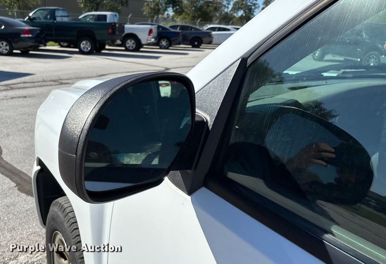 image for item ED2319 2011 Chevrolet Silverado 1500 Ext. Cab pickup truck