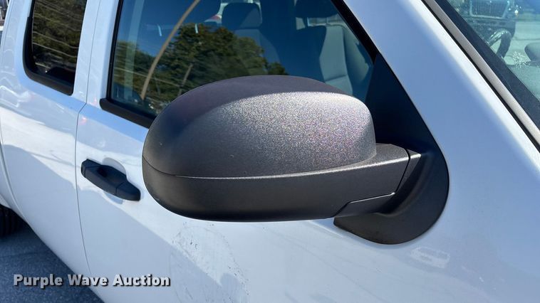 image for item ED2319 2011 Chevrolet Silverado 1500 Ext. Cab pickup truck