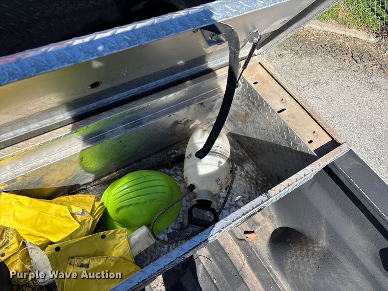 image for item ED2319 2011 Chevrolet Silverado 1500 Ext. Cab pickup truck