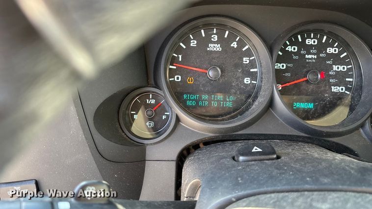 image for item ED2319 2011 Chevrolet Silverado 1500 Ext. Cab pickup truck