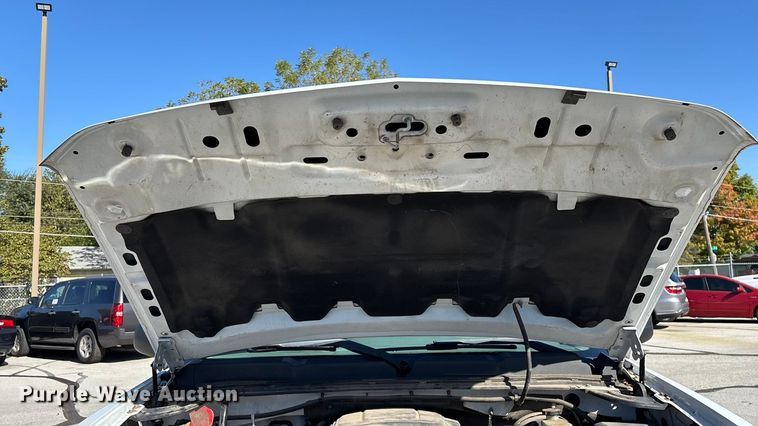 image for item ED2319 2011 Chevrolet Silverado 1500 Ext. Cab pickup truck