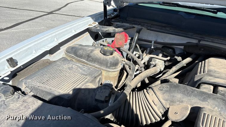 image for item ED2319 2011 Chevrolet Silverado 1500 Ext. Cab pickup truck