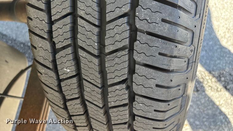 image for item ED2319 2011 Chevrolet Silverado 1500 Ext. Cab pickup truck