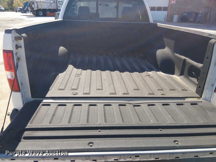 image for item ED4307 2005 Ford F150 pickup truck
