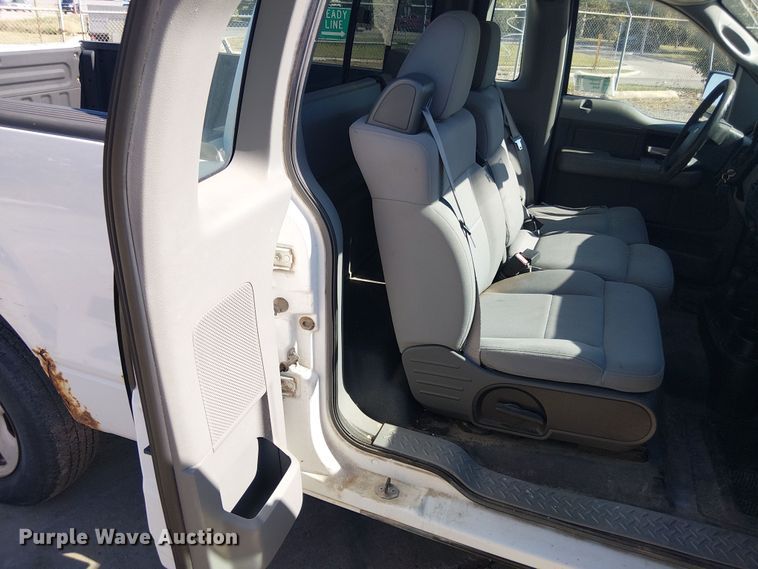 image for item ED4307 2005 Ford F150 pickup truck