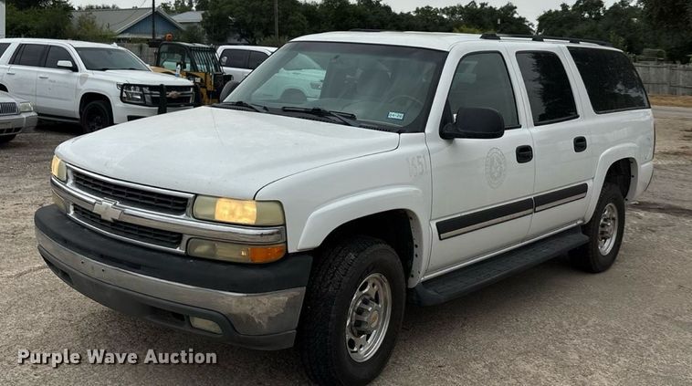 image for item ED5827 2004 Chevrolet Suburban 2500 SUV