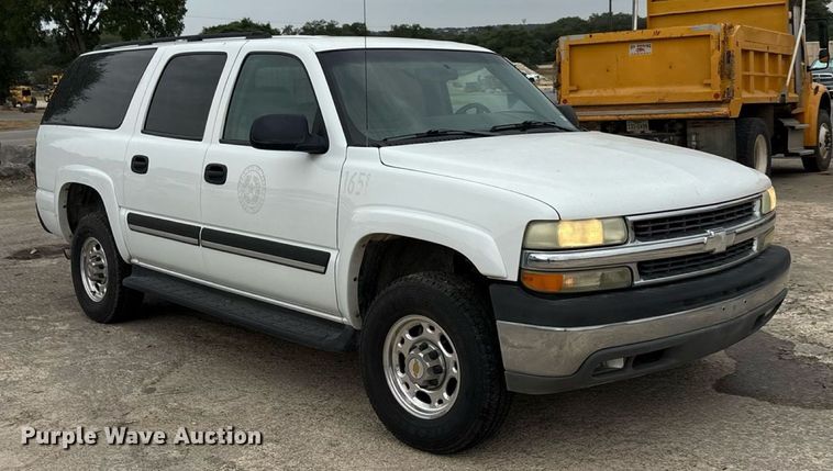 image for item ED5827 2004 Chevrolet Suburban 2500 SUV