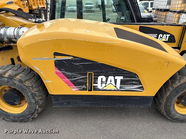 image for item ED5828 2016 Caterpillar TH255C telehandler