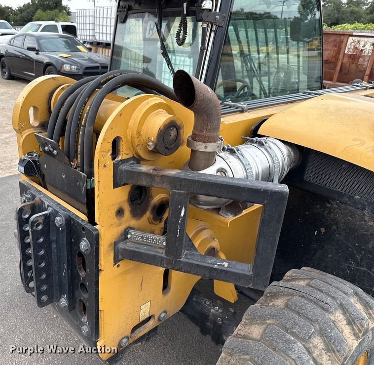 image for item ED5828 2016 Caterpillar TH255C telehandler