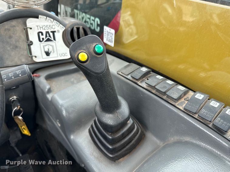 image for item ED5828 2016 Caterpillar TH255C telehandler