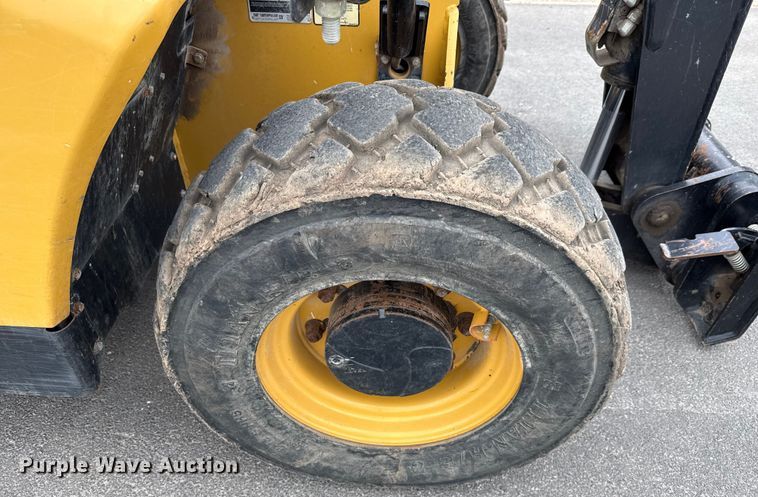 image for item ED5828 2016 Caterpillar TH255C telehandler