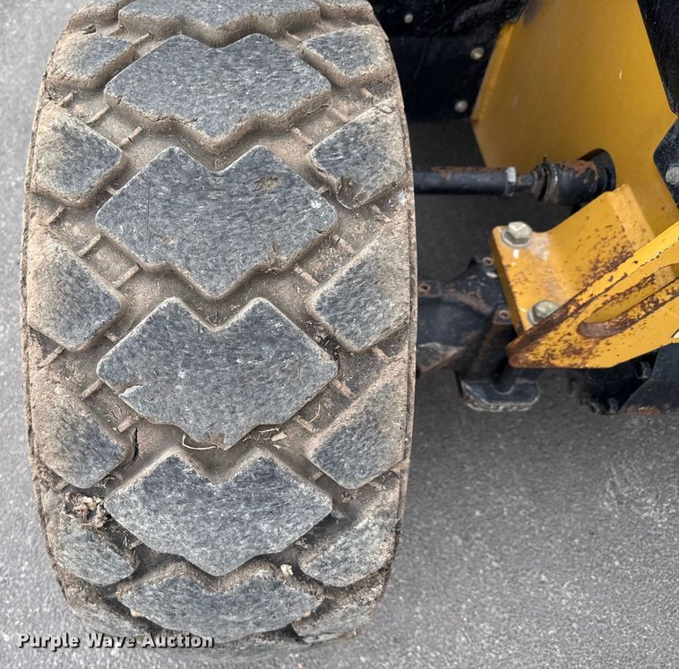 image for item ED5828 2016 Caterpillar TH255C telehandler