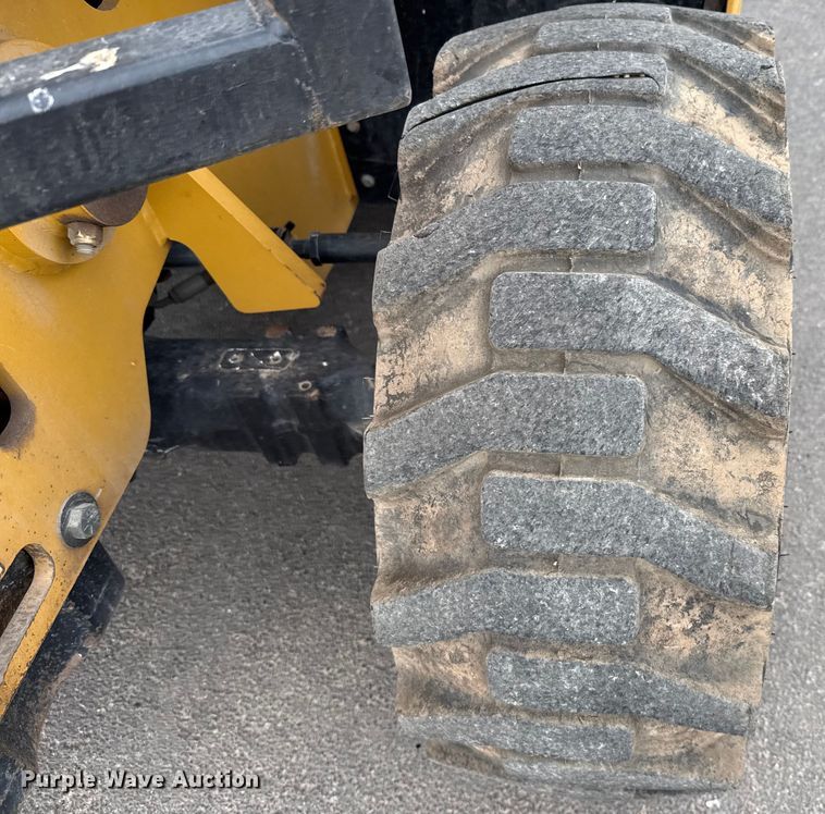 image for item ED5828 2016 Caterpillar TH255C telehandler