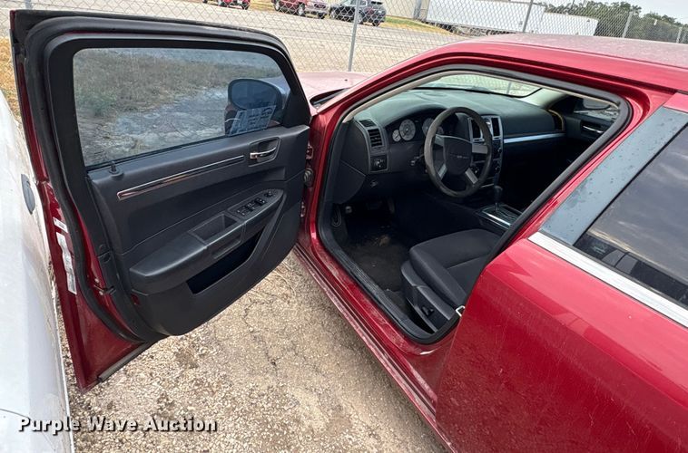 image for item ED5829 2010 Chrysler 300 