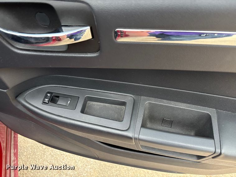 image for item ED5829 2010 Chrysler 300 