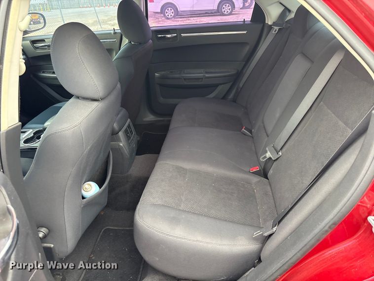 image for item ED5829 2010 Chrysler 300 