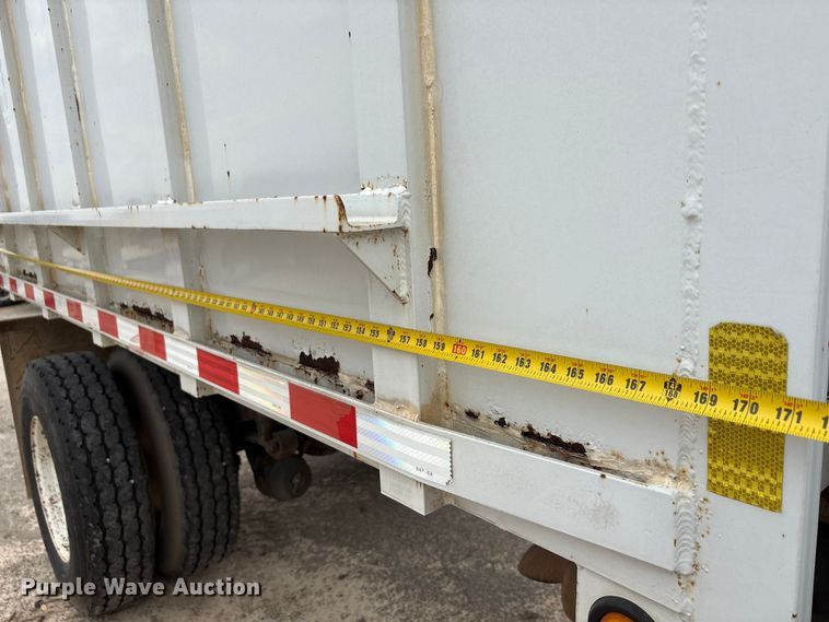 image for item ED5835 2004 Ford F750 dump truck