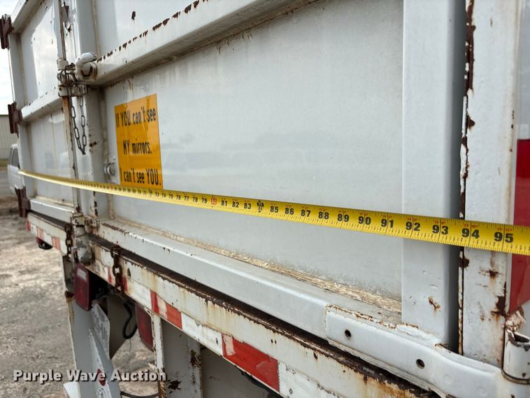 image for item ED5835 2004 Ford F750 dump truck