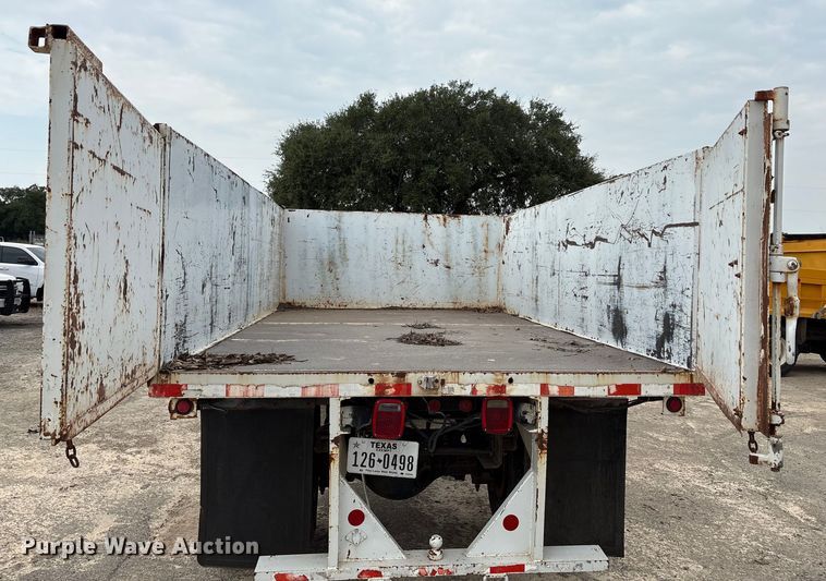 image for item ED5835 2004 Ford F750 dump truck