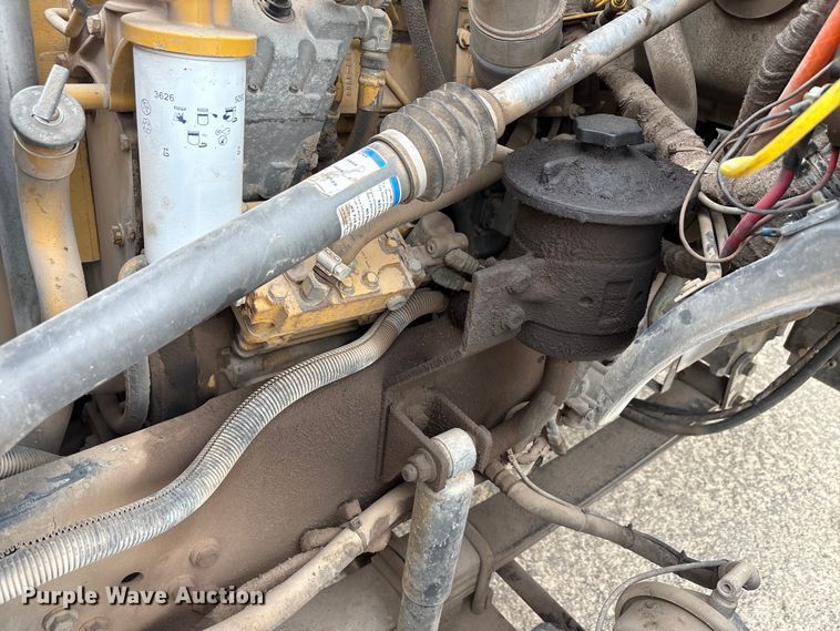 image for item ED5835 2004 Ford F750 dump truck