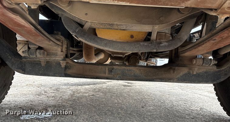 image for item ED5835 2004 Ford F750 dump truck