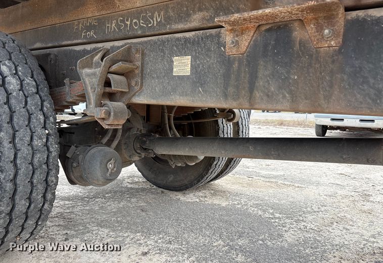 image for item ED5835 2004 Ford F750 dump truck