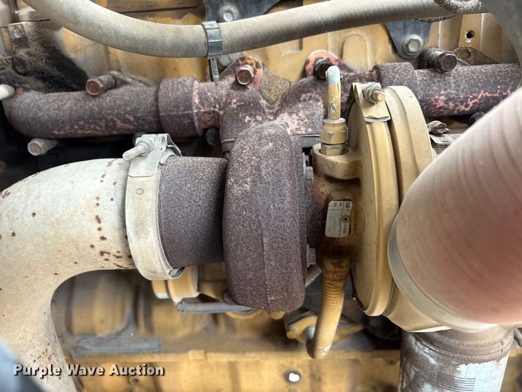 image for item ED5835 2004 Ford F750 dump truck