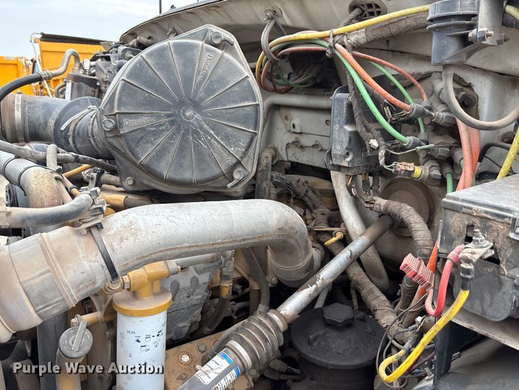 image for item ED5835 2004 Ford F750 dump truck